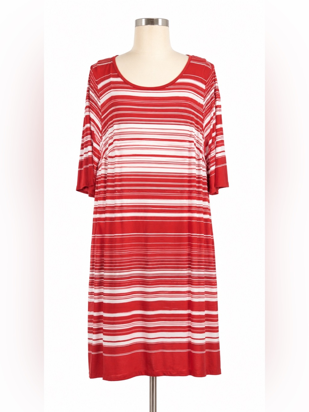 SOHO APPAREL RED WHITE STRIPE SHIFT DRESS 2X‎